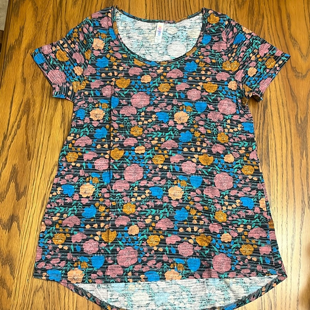 LuLaRoe floral top